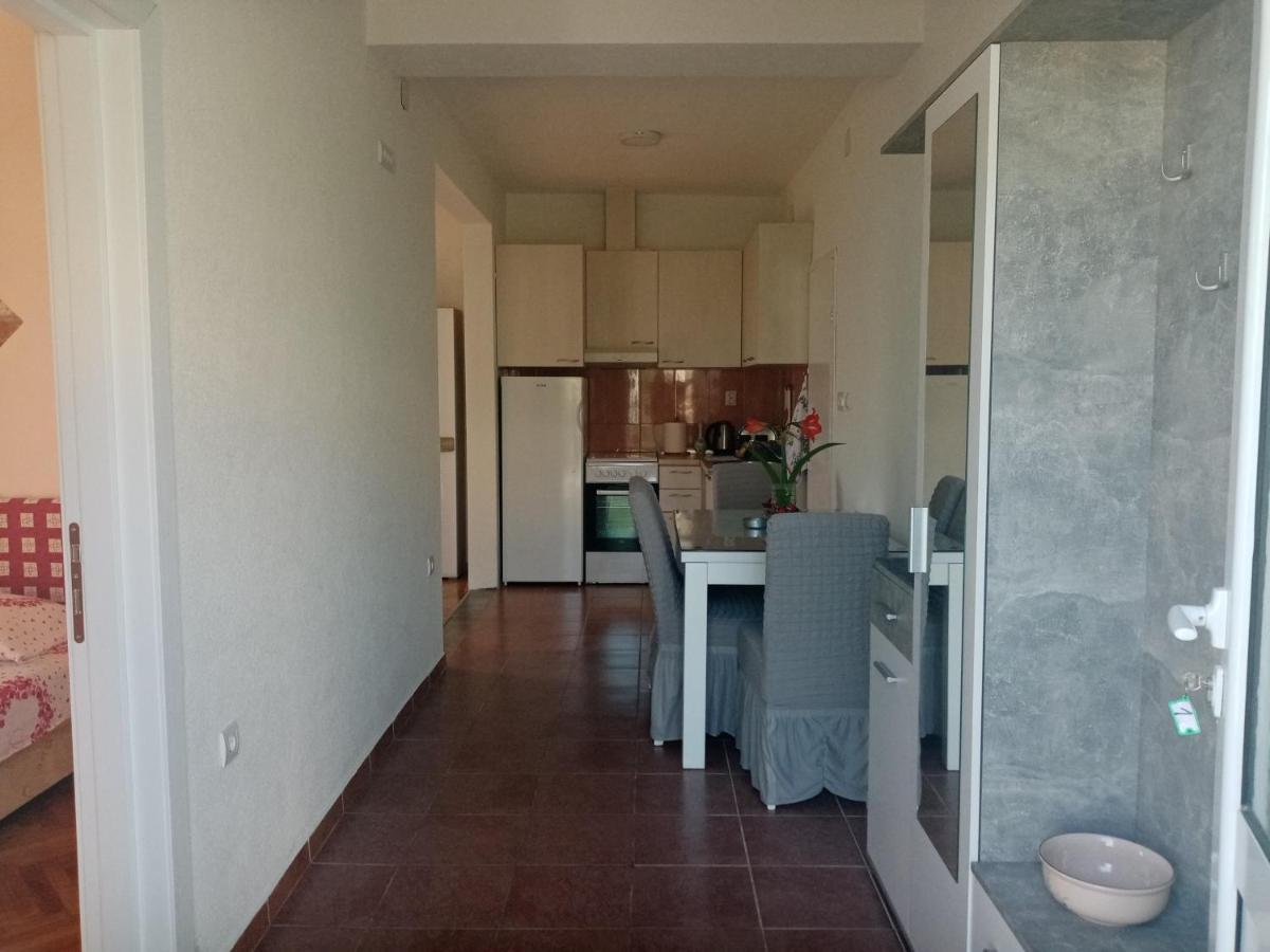 Apartmani Bosco Tivat Exteriör bild