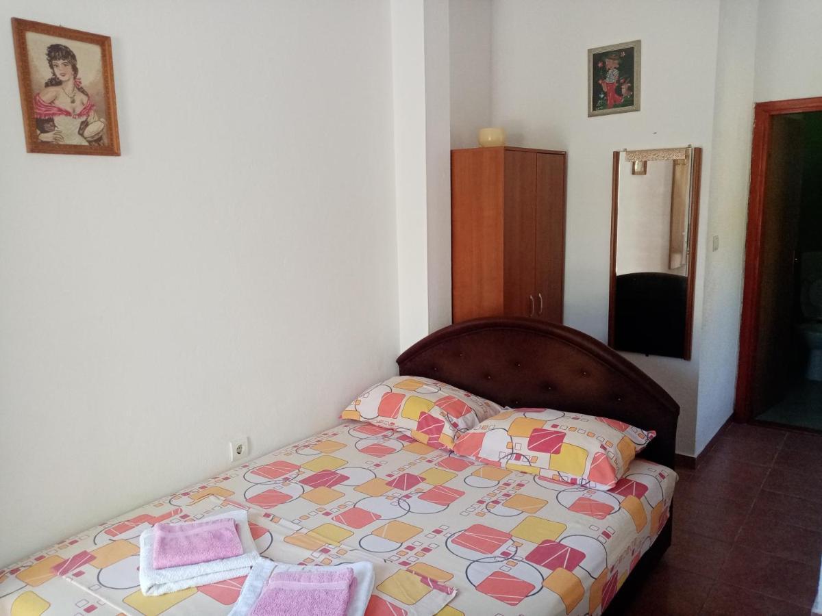 Apartmani Bosco Tivat Exteriör bild