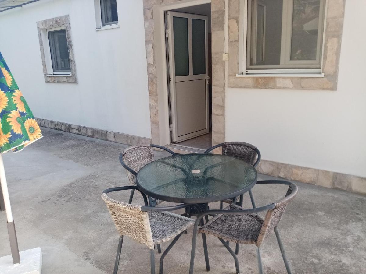 Apartmani Bosco Tivat Exteriör bild