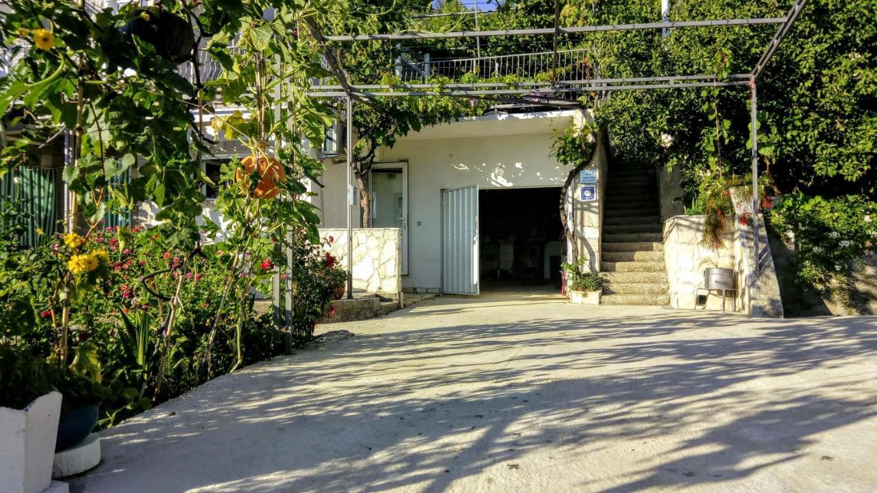 Apartmani Bosco Tivat Exteriör bild