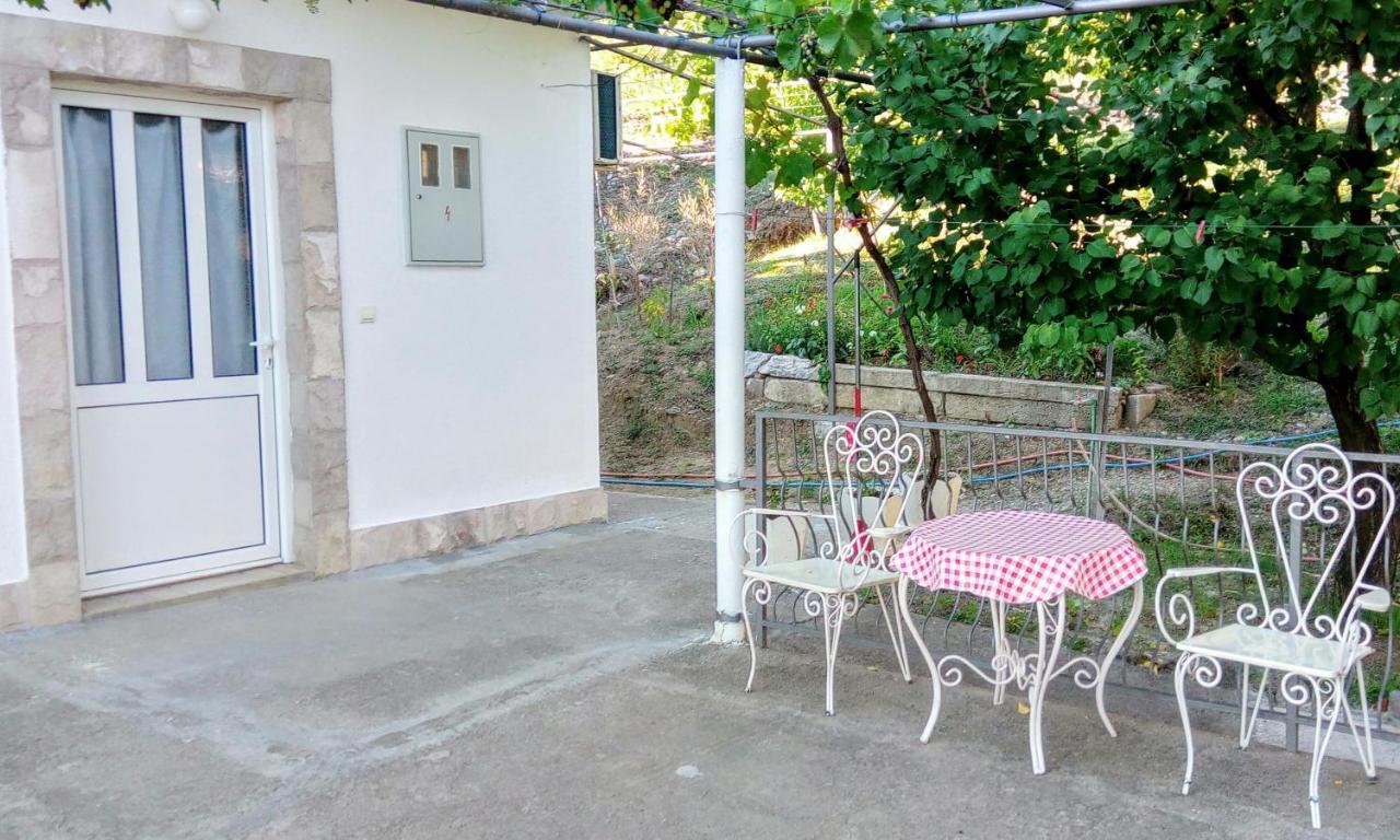 Apartmani Bosco Tivat Exteriör bild