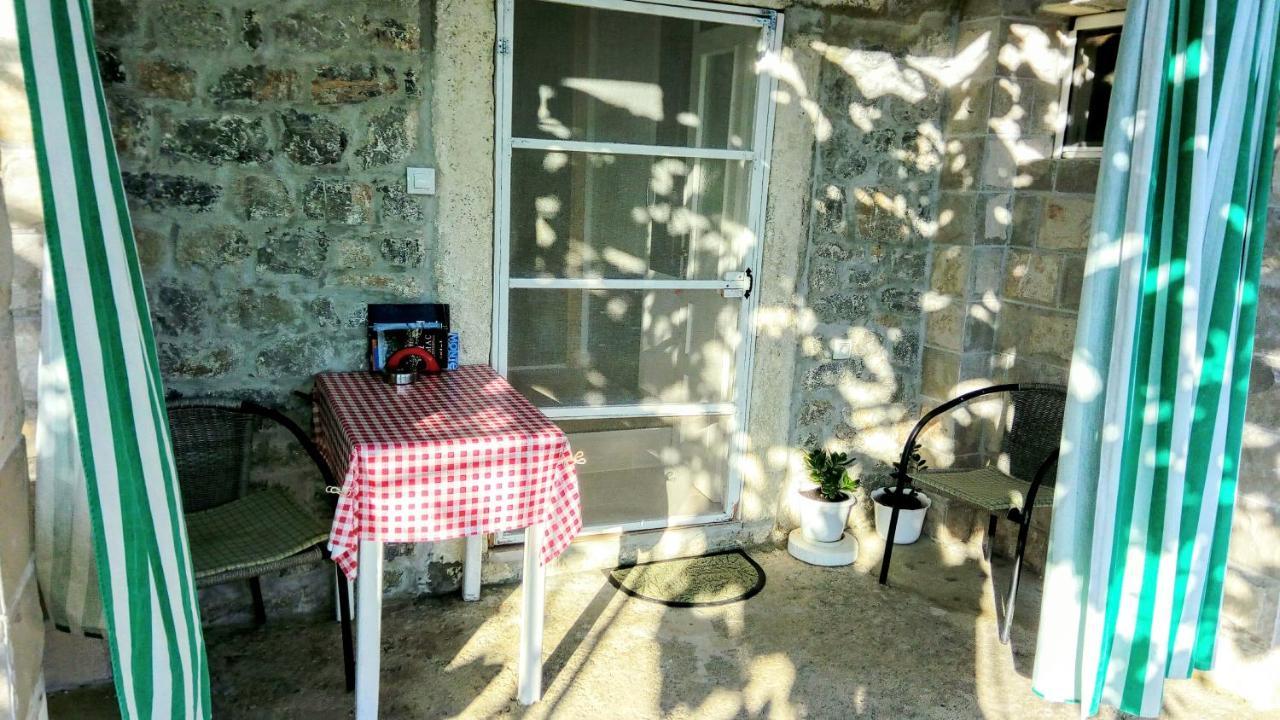 Apartmani Bosco Tivat Exteriör bild