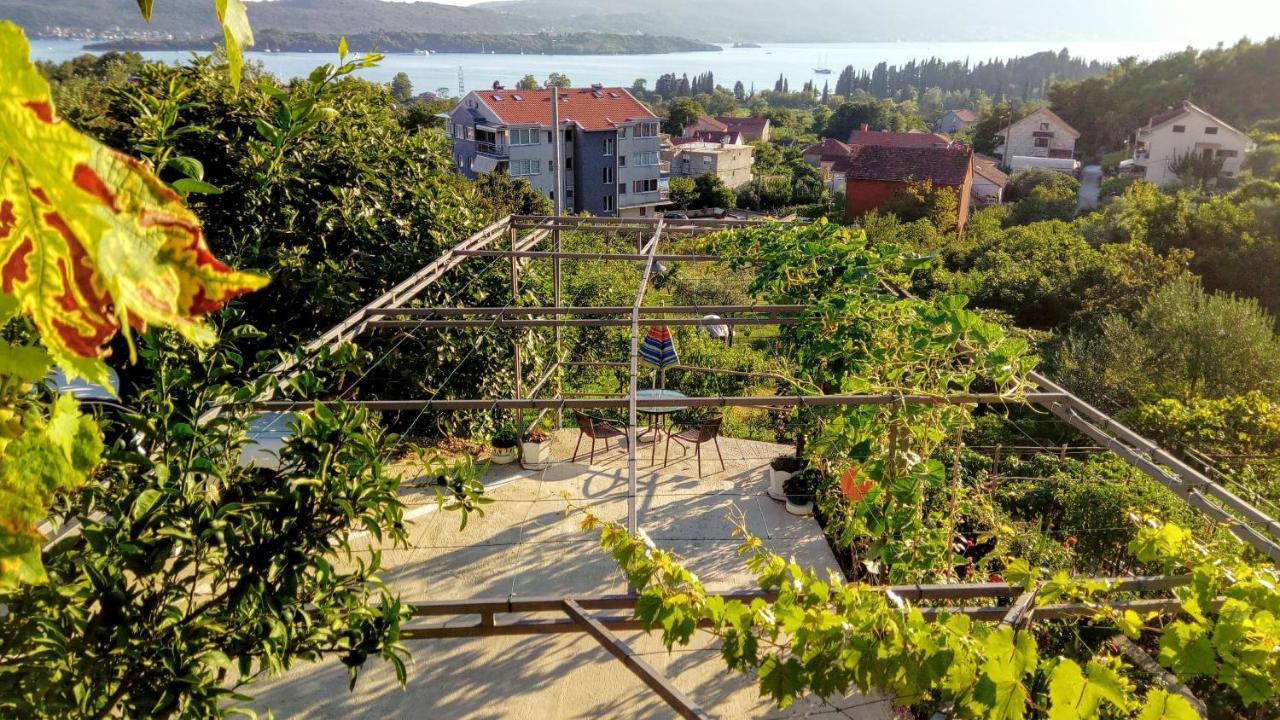 Apartmani Bosco Tivat Exteriör bild
